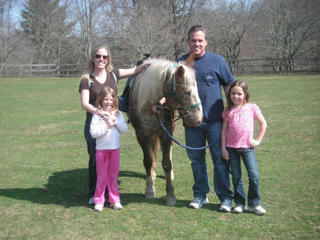 Arrowmont Stables & Cabins Cullowhee Esterno foto