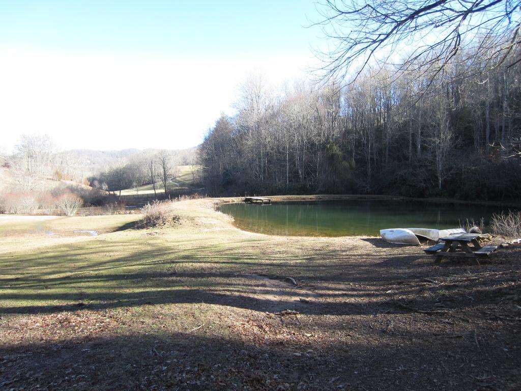 Arrowmont Stables & Cabins Cullowhee Esterno foto