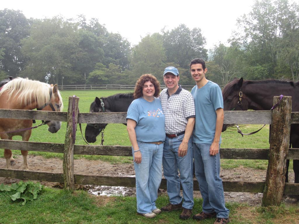 Arrowmont Stables & Cabins Cullowhee Esterno foto